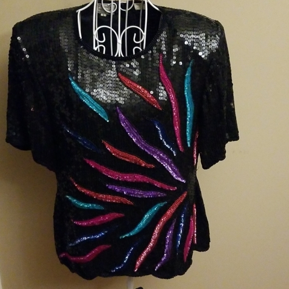 GUSSIED UP❣️Black sequined top - Picture 2 of 8